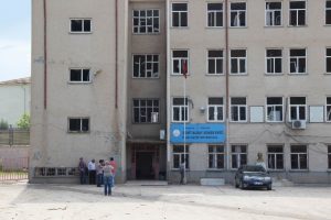 Saldırı y&uuml;z&uuml;nden eğitime ara verildi