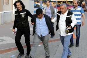 Yakalanan telefon dolandırıcısı altını ıslattı