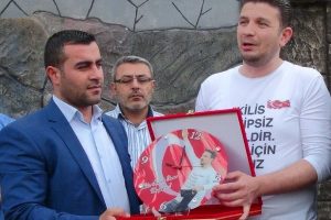 Derbide sahaya atlayan Canarslan, memleketi Kilis'te