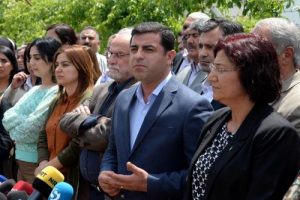 Demirtaş: Hukuksuz tutuklamalar oyumuzu artırıyor
