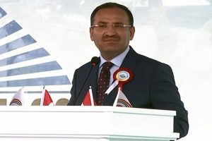 Bekir Bozdağ o iddiaya ateş p&uuml;sk&uuml;rd&uuml;!