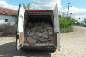2 ton 870 kilo ka&ccedil;ak et ele ge&ccedil;irildi
