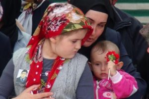 Şehit &ccedil;ocuğun anne tesellisi y&uuml;rek dağladı