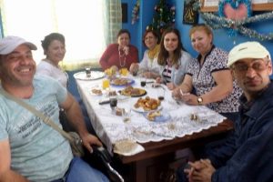 Bursalı engelli gencin doğum g&uuml;n&uuml; sevinci