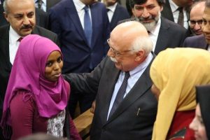 Bakan Avcı aday &ouml;ğretmenlerle bir araya geldi