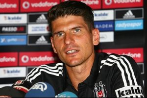 Mario Gomez, ayrılık konusunda aceleci davrandığını kabul etti