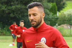 Yasin &Ouml;ztekin'in menajeri &Ouml;nder İnce, y&ouml;netimi eleştirdi
