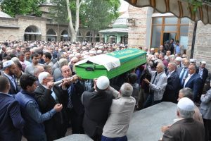 Bursa Sami Hoca'yı son yolculuğuna uğurladı
