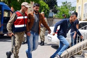 Adıyaman'da uyuşturucu operasyonu: 13 g&ouml;zaltı