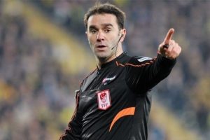 Bursaspor - Torku Konyaspor ma&ccedil;ını &Ccedil;ağatay Şahan y&ouml;netecek