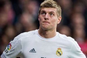 Manchester, Toni Kroos'un peşinde