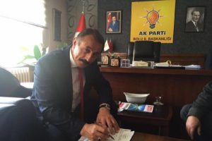 MHP'li başkan AK Parti'ye ge&ccedil;ti
