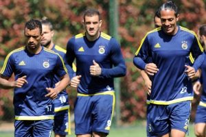 Fenerbah&ccedil;e'de t&uuml;m futbolcular fişi &ccedil;ekmiş durumda