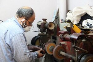 Ayakkabı tamirciliği bitme noktasında