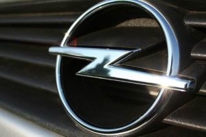 Opel'de "egzoz emisyon hilesi" iddiası