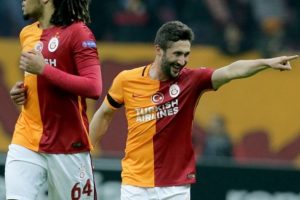 Galatasaray y&ouml;netimi, Sabri ve Emre &Ccedil;olak kararını verdi