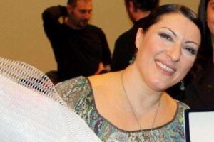 &Uuml;nl&uuml; şarkıcının inanılmaz değişimi!