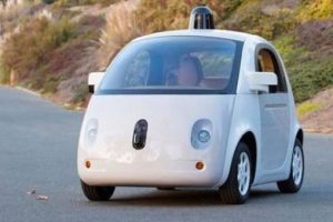 Google s&uuml;r&uuml;c&uuml;s&uuml;z otomobili i&ccedil;in s&uuml;r&uuml;c&uuml; arıyor