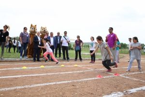 Bursa Nil&uuml;fer'de atletizm coşkusu
