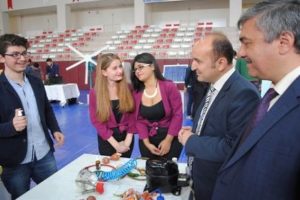 &Ouml;ğrencilerden 'sağlıklı' 'soğan gazı'