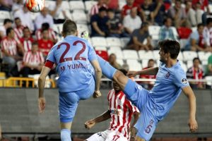 Antalyaspor'dan ilk yarıda 3 fark: 3-0