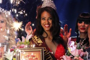 7 kıtanın g&uuml;zeli Andrea Abrahams