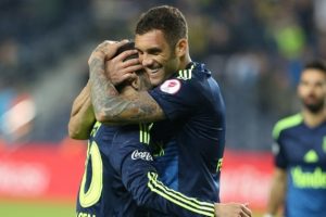 Fenerbah&ccedil;e, şampiyonluk umutlarını korumak i&ccedil;in yarın kritik bir g&uuml;n yaşayacak