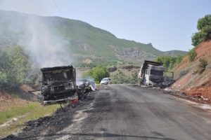 Tunceli-Erzincan karayolu yeniden trafiğe a&ccedil;ıldı