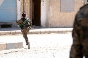 PYD okulun &ouml;n&uuml;nden altı kız &ccedil;ocuğunu ka&ccedil;ırdı