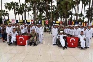 Temsili askerlik yapan engelli erlerin terhis heyecanı