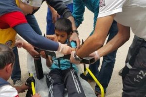 Bursa'da koluna saplanan demir ile hastaneye b&ouml;yle g&ouml;t&uuml;r&uuml;ld&uuml;