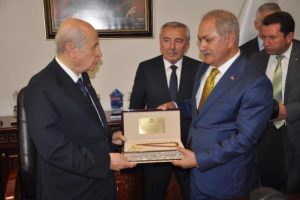 Bah&ccedil;eli'ye Osmaniye'de tespih hediye edildi
