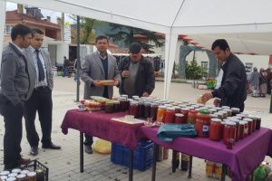 Bursa'da şehit aileleri i&ccedil;in kermes d&uuml;zenlendi