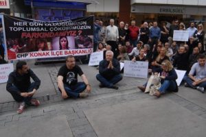 'Sessiz &ccedil;ığlık' eylemine Tuncay &Ouml;zkan desteği
