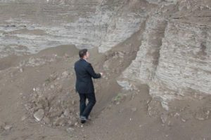 Kars'ta dağ yamacında deniz kabuğu ve kumu şaşırttı