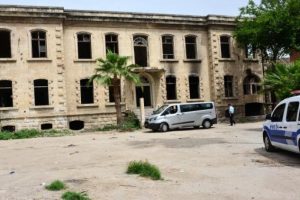 Boş polis binasında ceset bulundu