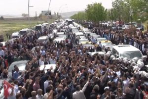 Esenboğa Havaalanı yolunu trafiğe kapattılar