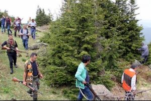 Giresunlulardan silahlarla PKK'ya tepki y&uuml;r&uuml;y&uuml;ş&uuml;