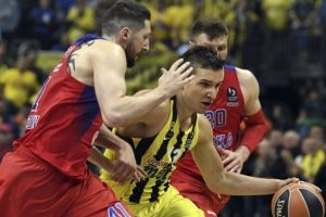 Kanarya Avrupa ikincisi! Fenerbah&ccedil;e 96-101 CSKA Moskova