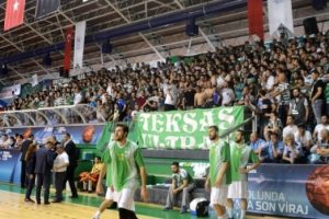 Bursaspor, Samsun BŞB Anakent'i yenerek 1. Lig'e y&uuml;kseldi