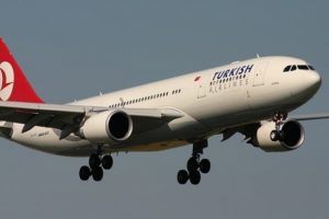 Atat&uuml;rk Havalimanı'nda hava trafiği 35 dakika yapılamadı