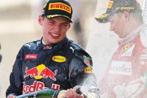 Verstappen, F1 tarihine ge&ccedil;ti!