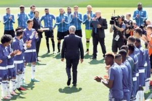 Chelsea'den Leicester City'e jest
