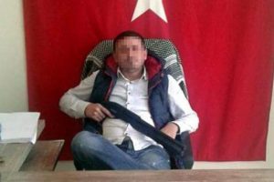 Cinayet ş&uuml;phelisi jandarmanın arızalı ara&ccedil; taktiği ile yakalandı