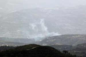 Esad g&uuml;&ccedil;leri İdlib ve Lazkiye kırsalını bombalıyor