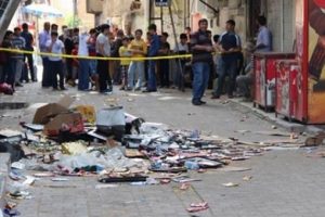 Taciz iddiası &uuml;zerine işyerini yağmaladılar