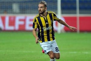Caner Erkin, Fenerbah&ccedil;e'de kalmaktan yana