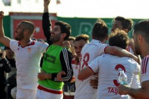 Finalden &ouml;nceki son kapışma