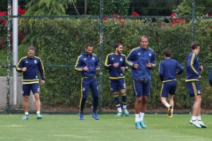 Fenerbah&ccedil;e'de Bruno Alves bug&uuml;n takımla &ccedil;alıştı