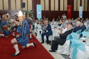 Bursa Yıldırım'da sevgi engel tanımadı